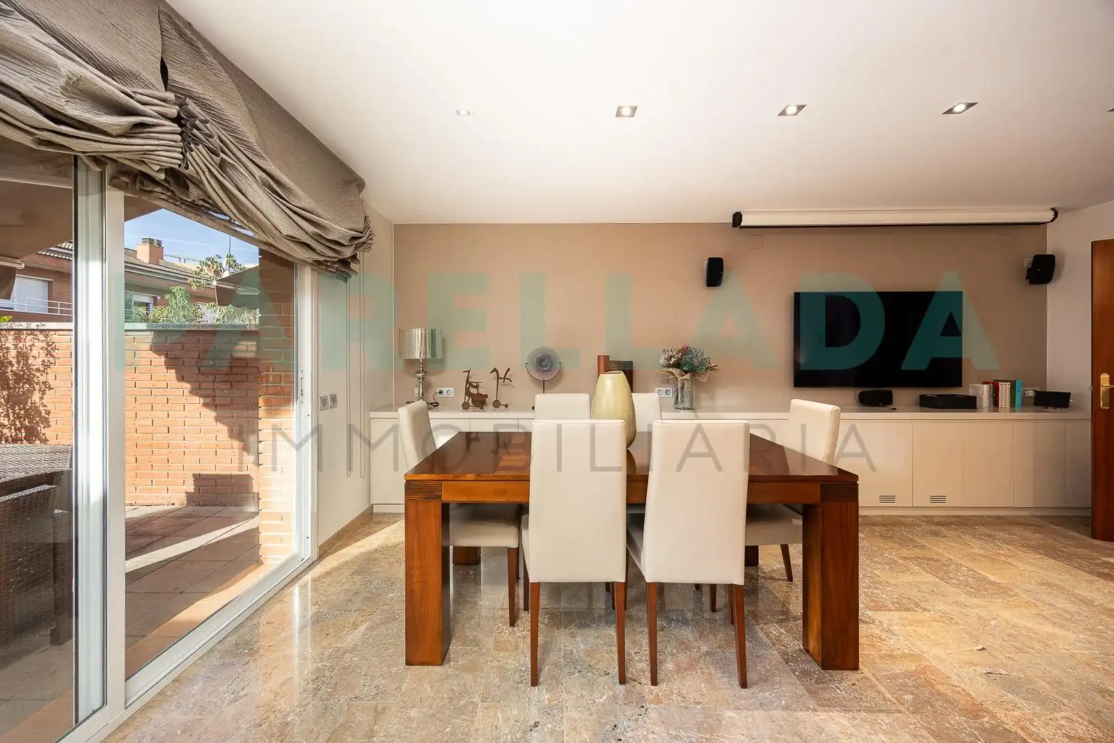 Comedor de Casa o chalet en venta en Badalona con Aire acondicionado, Calefacción y Jardín privado