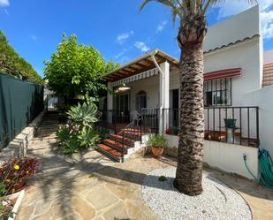 Vista exterior de Casa adosada en venda en Peñíscola / Peníscola amb Aire condicionat, Calefacció i Jardí privat