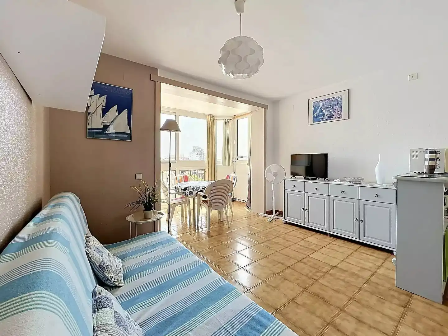 Living room of Flat for sale in Roses  with Furnished