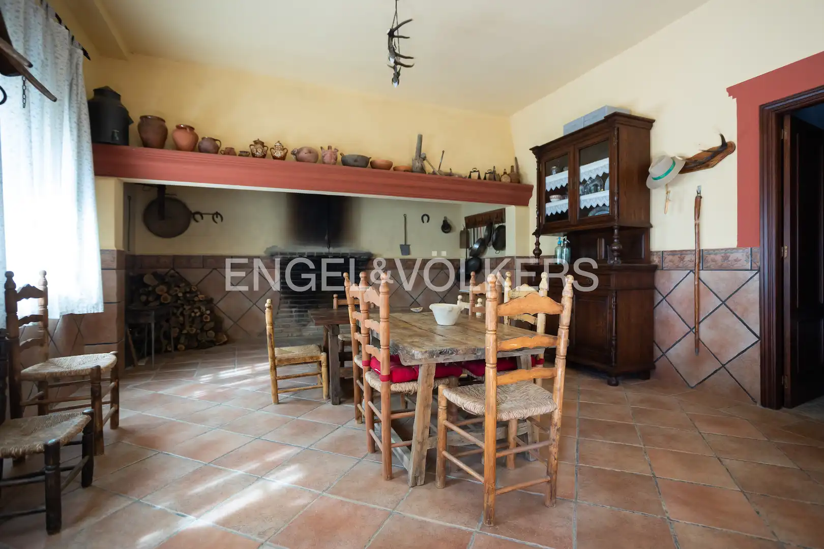 Cocina de Finca rústica en venta en Llerena con Calefacción, Jardín privado y Trastero