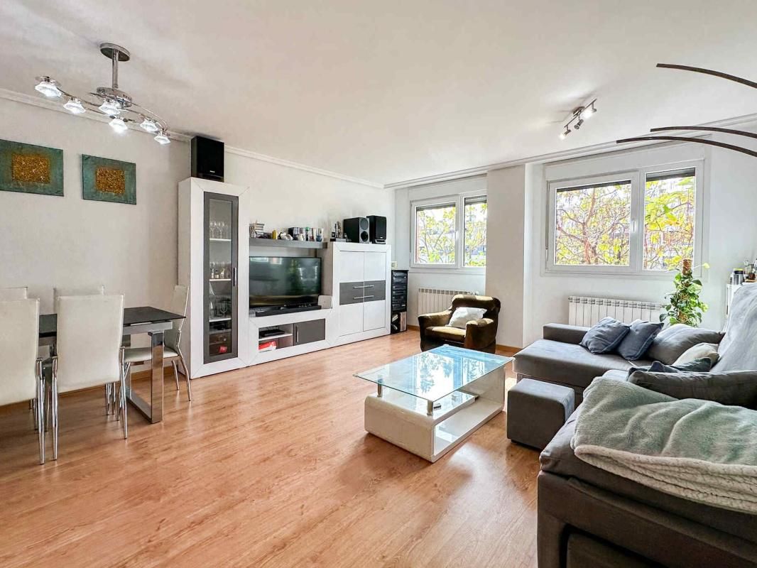 Pis en venda a Av. de la Isabela Braganza, 2, Los Hueros