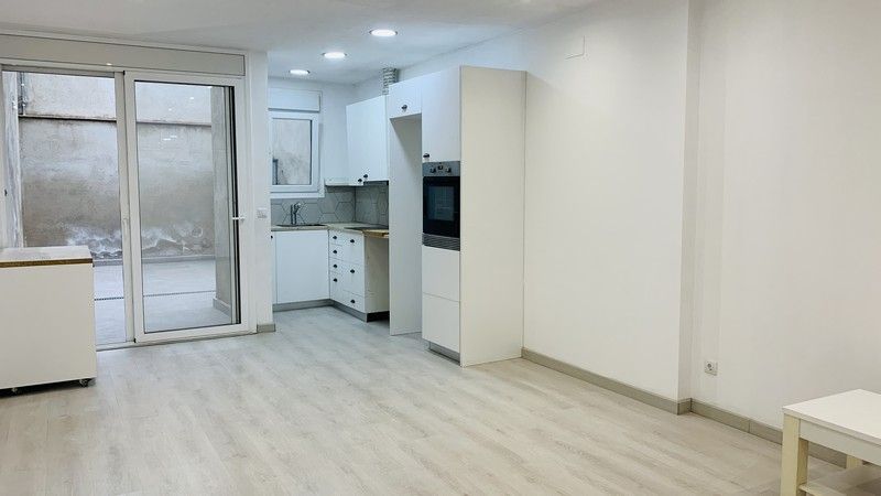 Cuina de Pis de lloguer en Sabadell amb Parquet i Forn