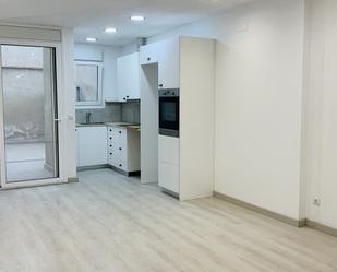 Cuina de Pis de lloguer en Sabadell amb Parquet i Forn