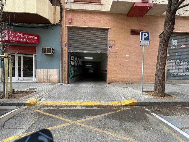 Garaje en Venta en Carrer de Fontanars dels Alforins, 79 en Vara de Quart
