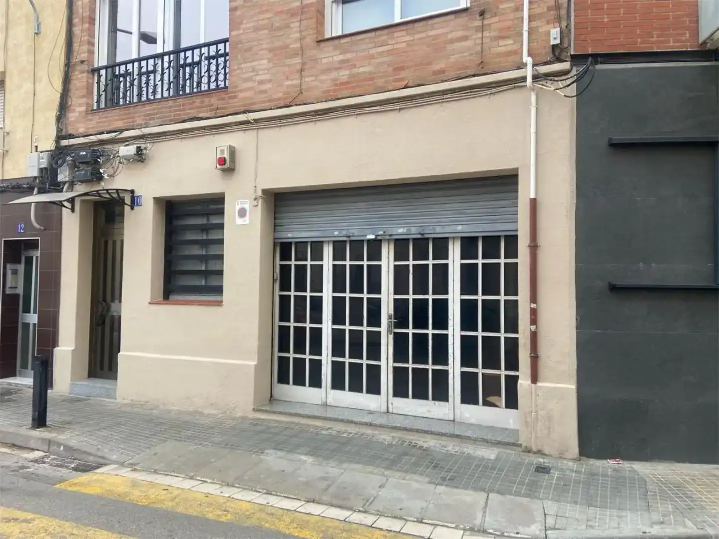 Local de lloguer en Cornellà de Llobregat amb Moblat