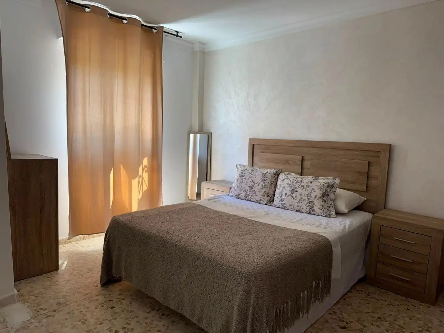 Dormitori de Dúplex de lloguer en La Línea de la Concepción