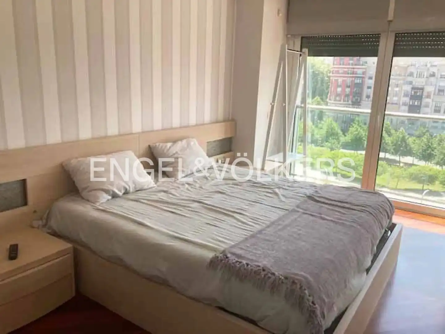 Habitación de Piso en venta en Bilbao  con Aire acondicionado, Calefacción y Parquet
