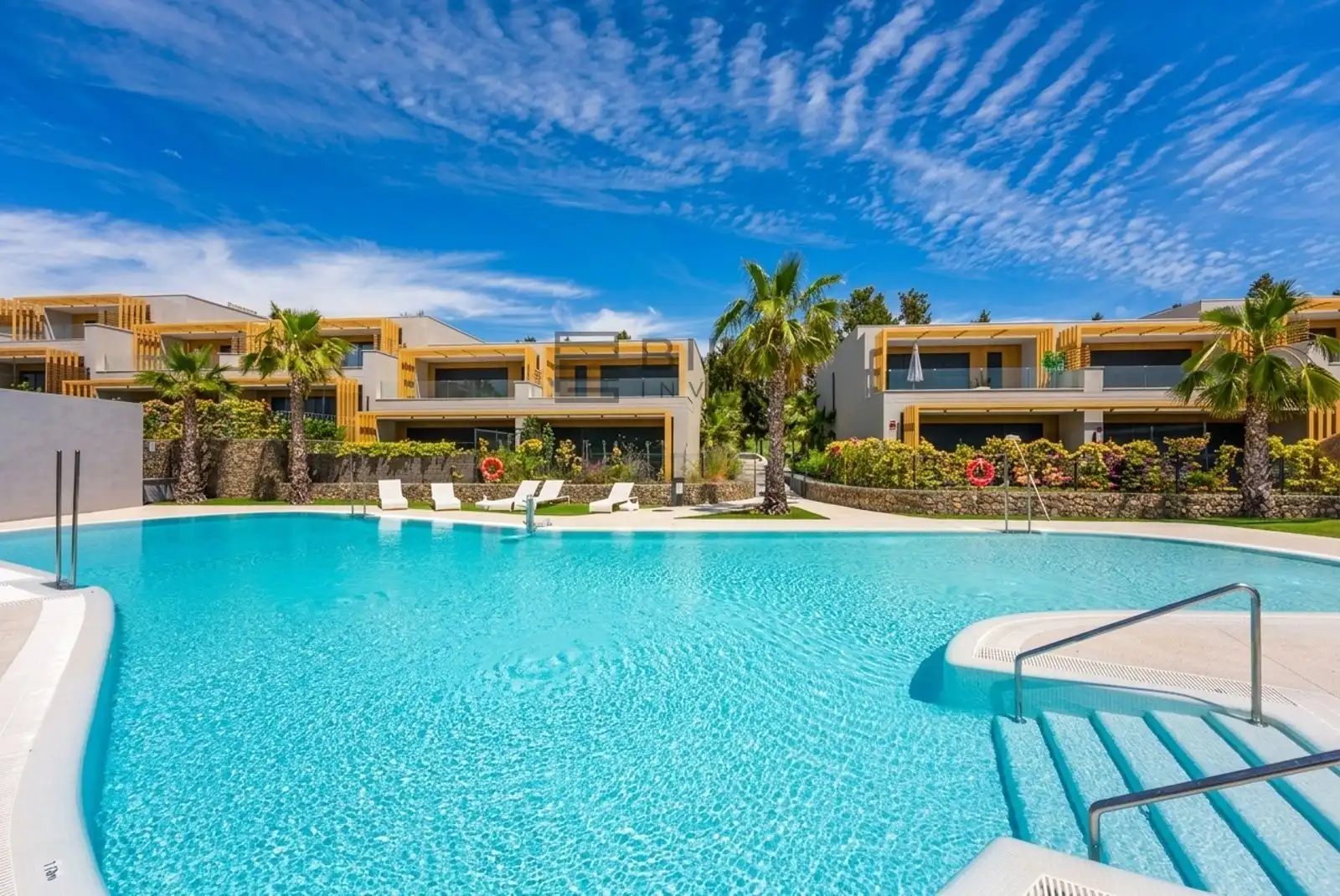 Villa avec piscine à vendre à Eden