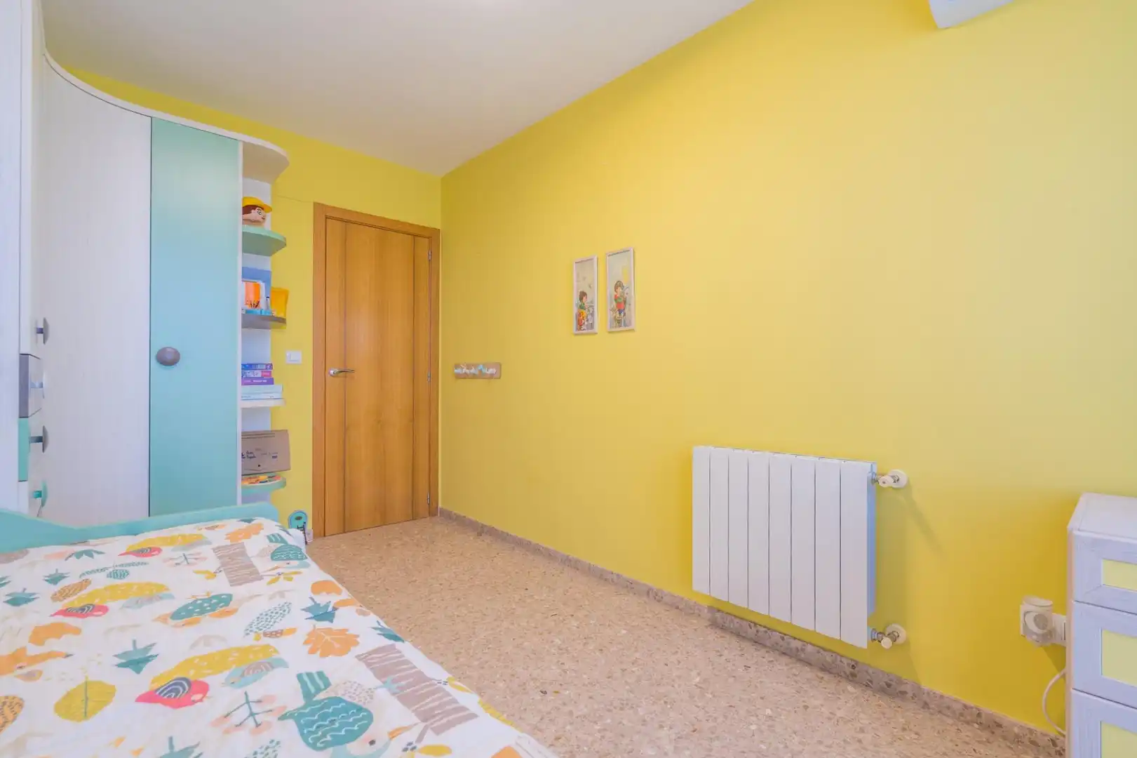 Bedroom of Flat for sale in La Pobla de Vallbona  with Air Conditioner, Heating and Terrace