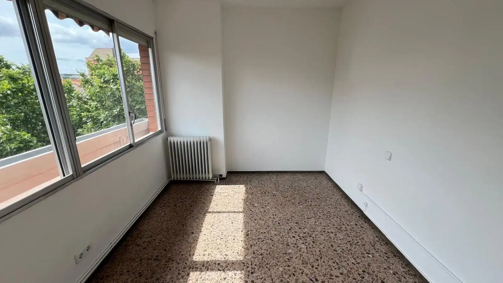 Bedroom of Flat for sale in Sabadell  with Air Conditioner, Heating and Terrace