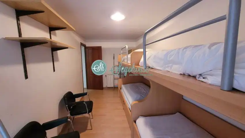 Habitación de Piso en venta en Segovia con Calefacción y Balcón