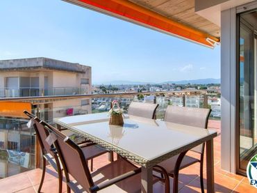 Piso con piscina en venta en de Santa Margarida 99