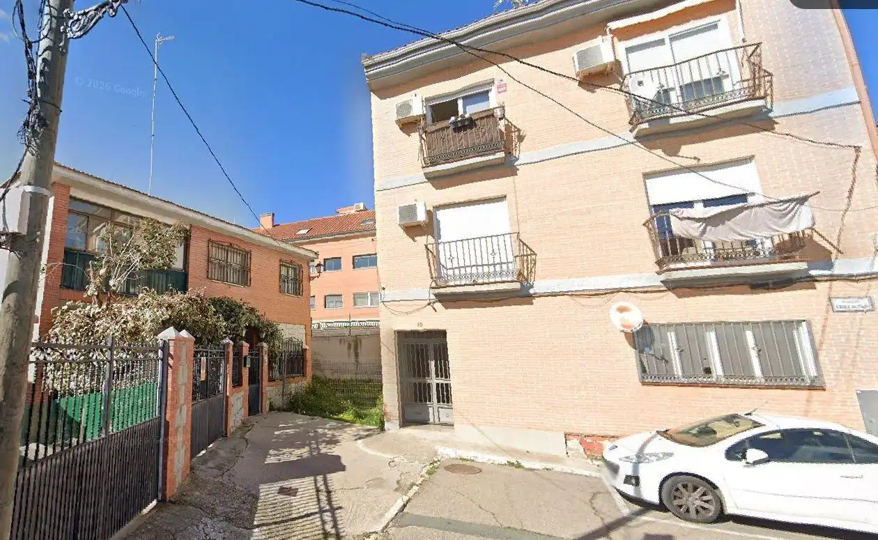Vista exterior de Pis en venda en El Viso de San Juan