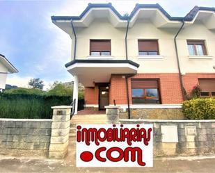 Exterior view of Single-family semi-detached for sale in Castro-Urdiales  with Heating, Private garden and Parquet flooring