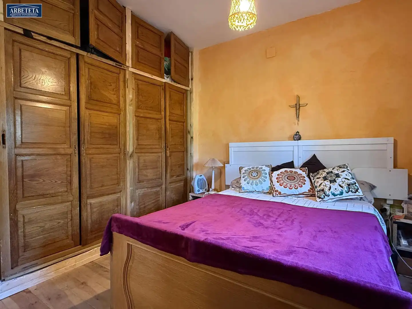 Habitación de Casa adosada en venta en Trijueque con Calefacción, Jardín privado y Trastero