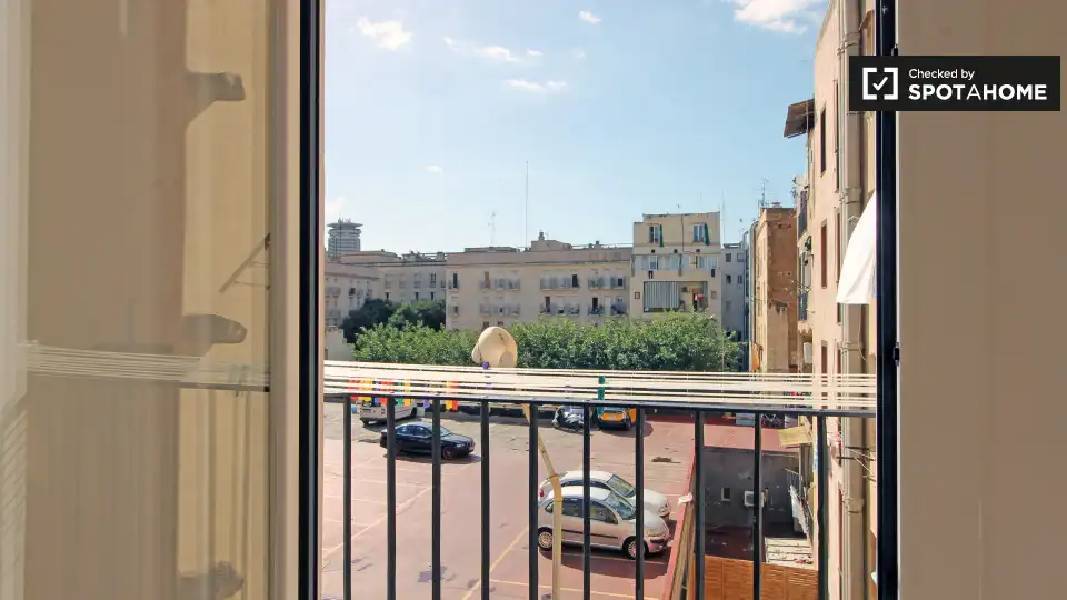 Piso con terraza en alquiler en Ciutat Vella, imagen 4