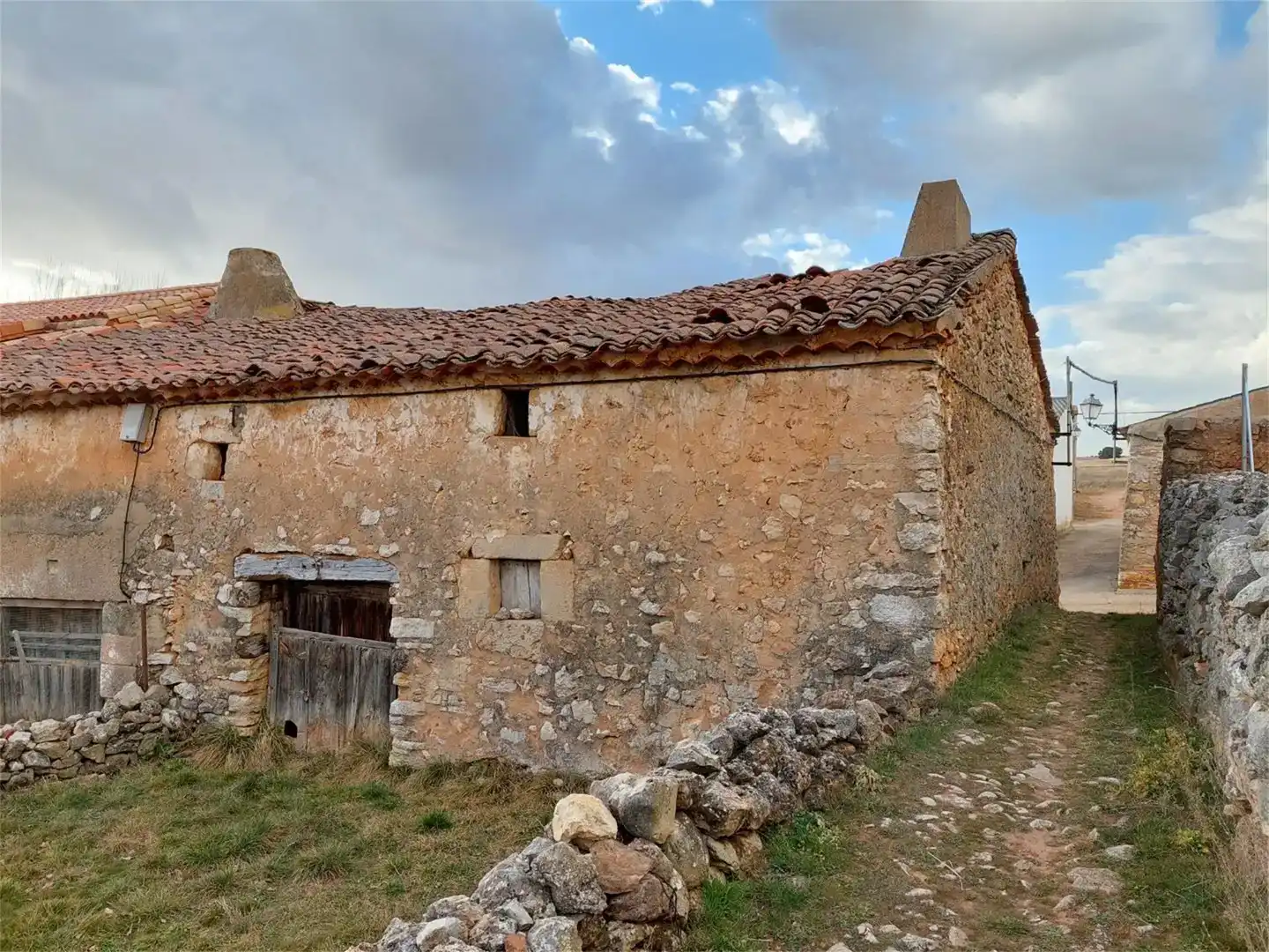 Vista exterior de Planta baja en venta en Golmayo