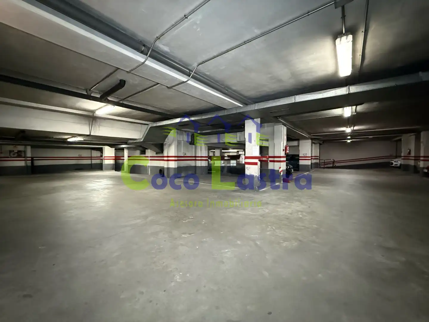 Parking de Piso en venta en Salamanca con Calefacción, Parquet y Balcón