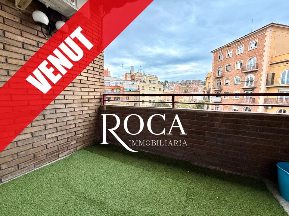 Vista exterior de Ático en venta en  Barcelona Capital con Aire acondicionado, Calefacción y Parquet