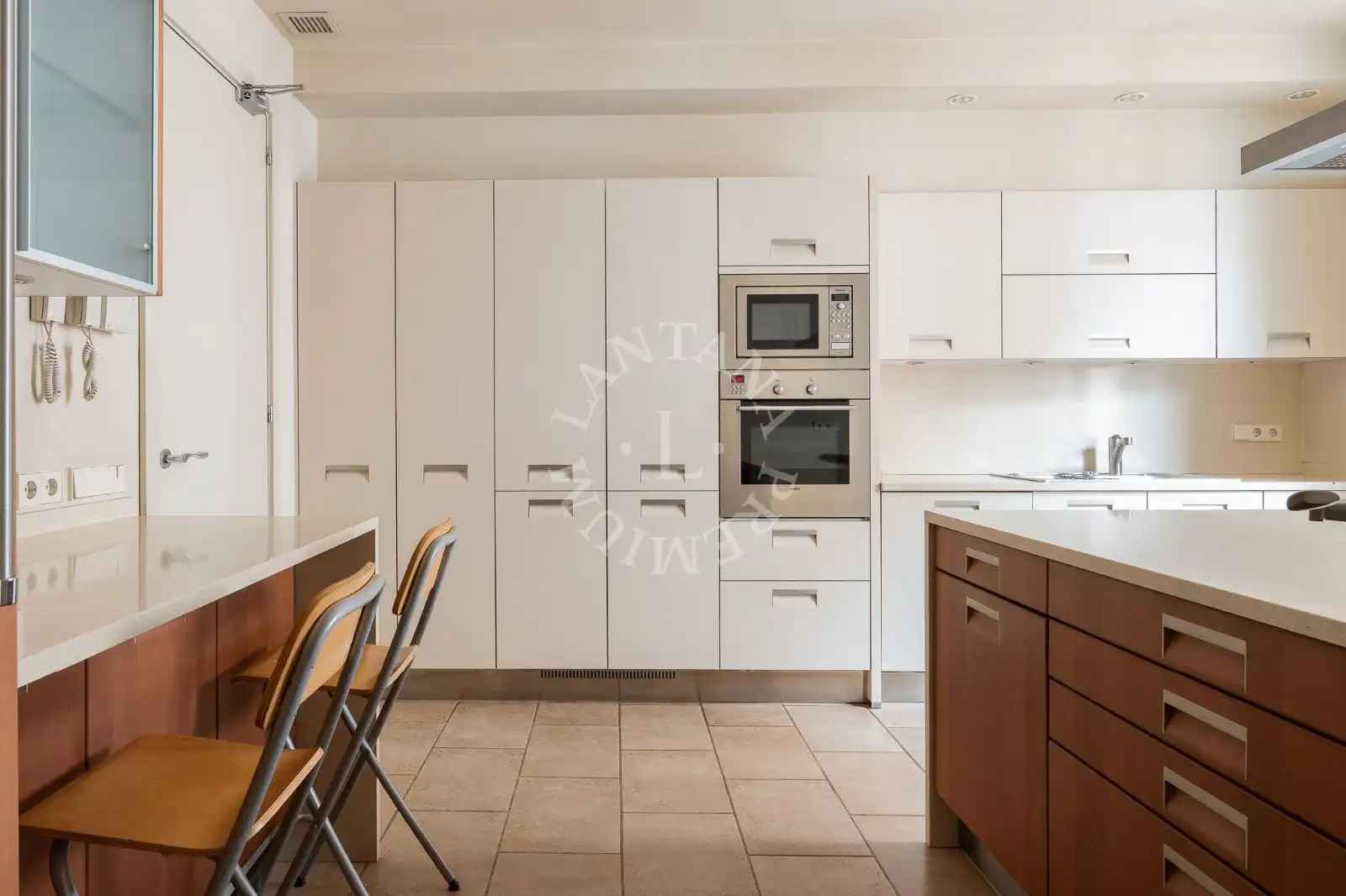 Cocina de Piso en venta en Barcelona con Trastero