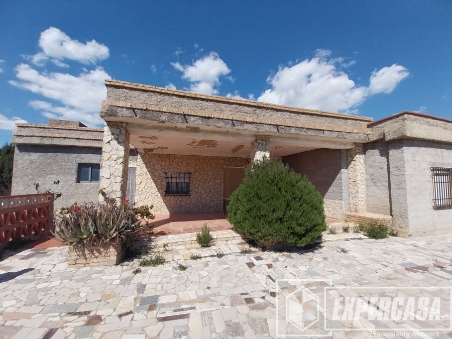 Vista exterior de Casa o xalet en venda en Torrent amb Terrassa, Traster i Piscina