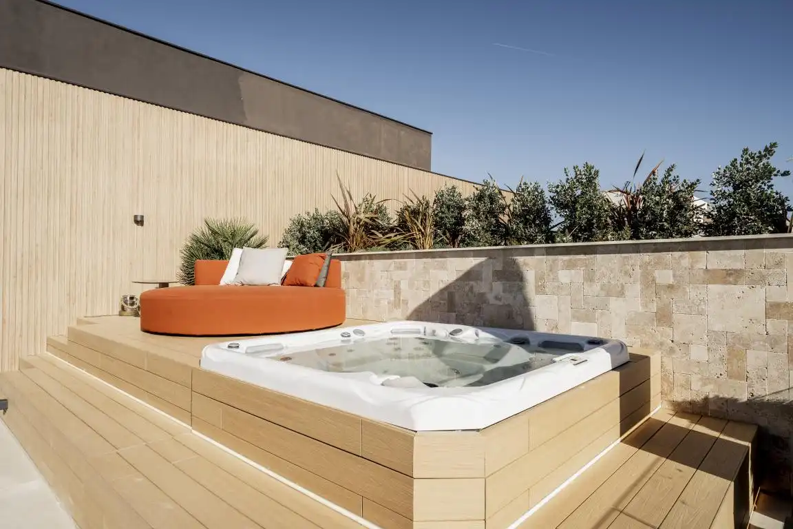 Apartment with pool for sale in Marbella Centro, imagen 15