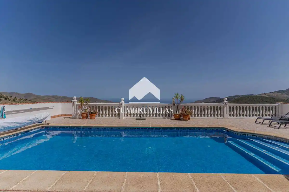 Piscina de Casa o xalet en venda en Lújar amb Jardí privat, Terrassa i Internet