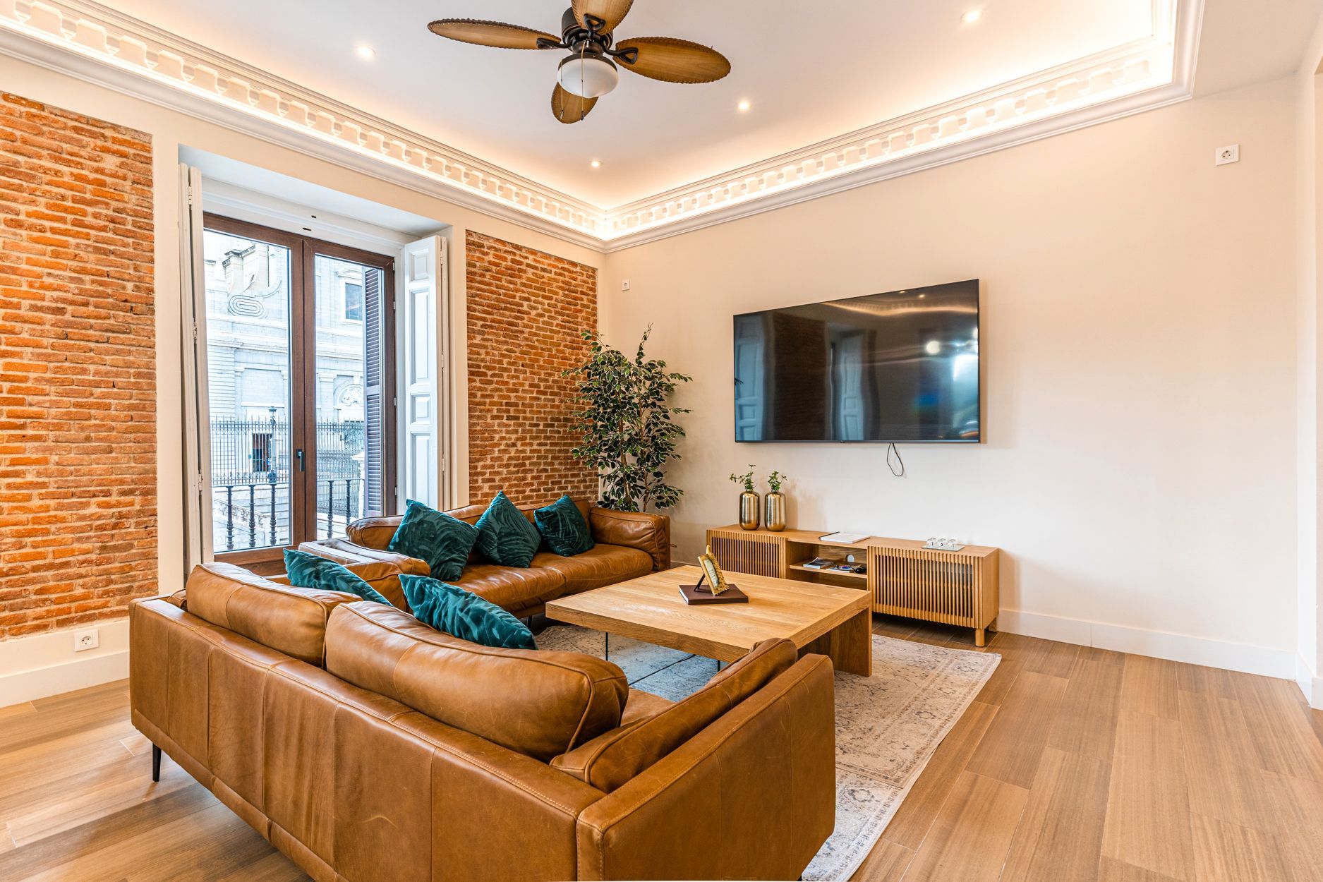 Living room of Flat for sale in  Madrid Capital  with Air Conditioner and Heating