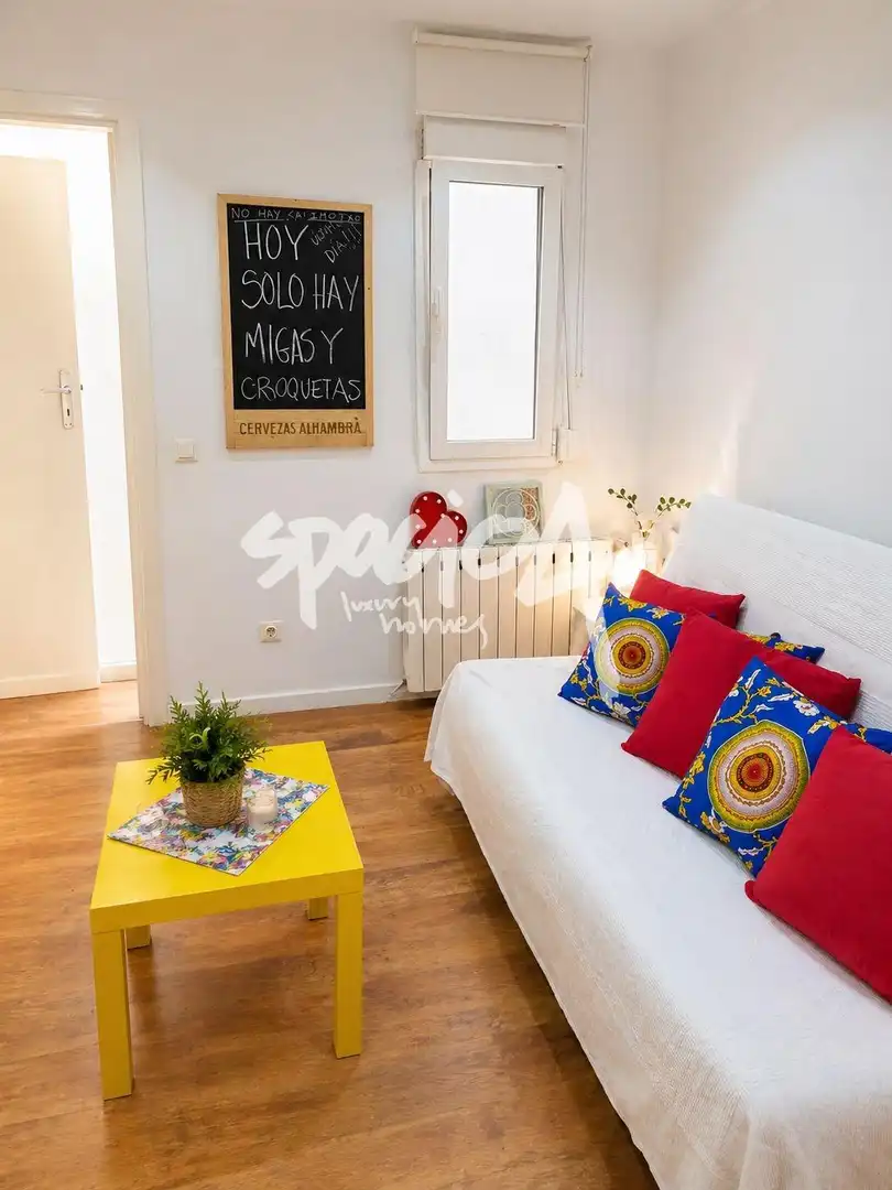Habitación de Piso en venta en Madrid con Calefacción y Balcón
