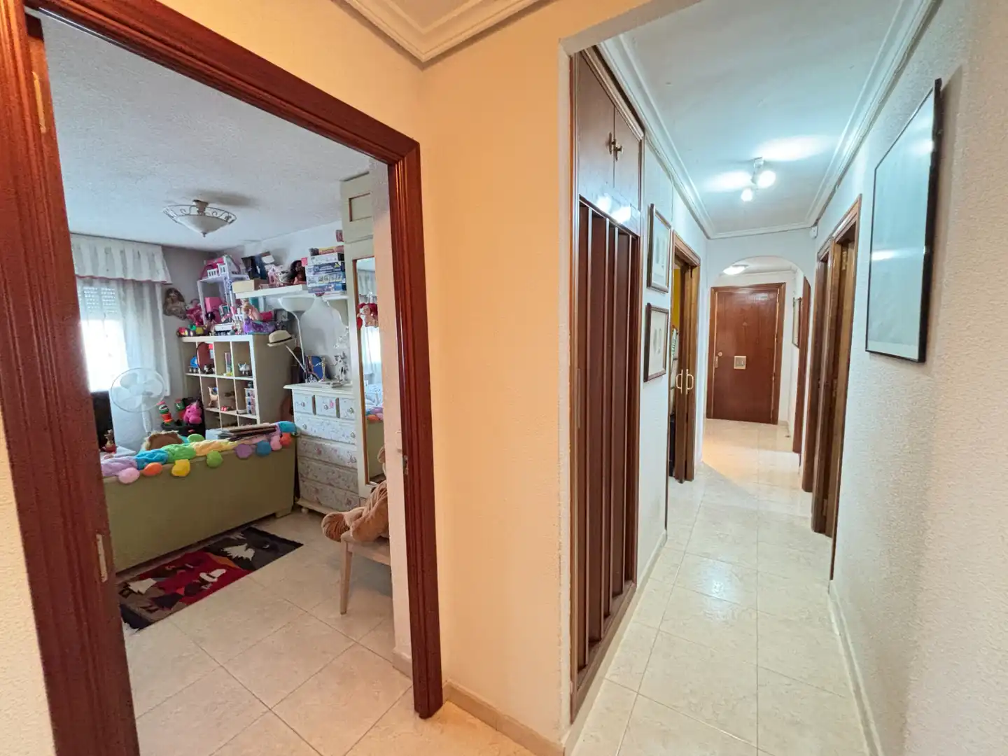 Wohnung zum Verkauf in Madrid mit Heizung, Privatgarten und Terrasse