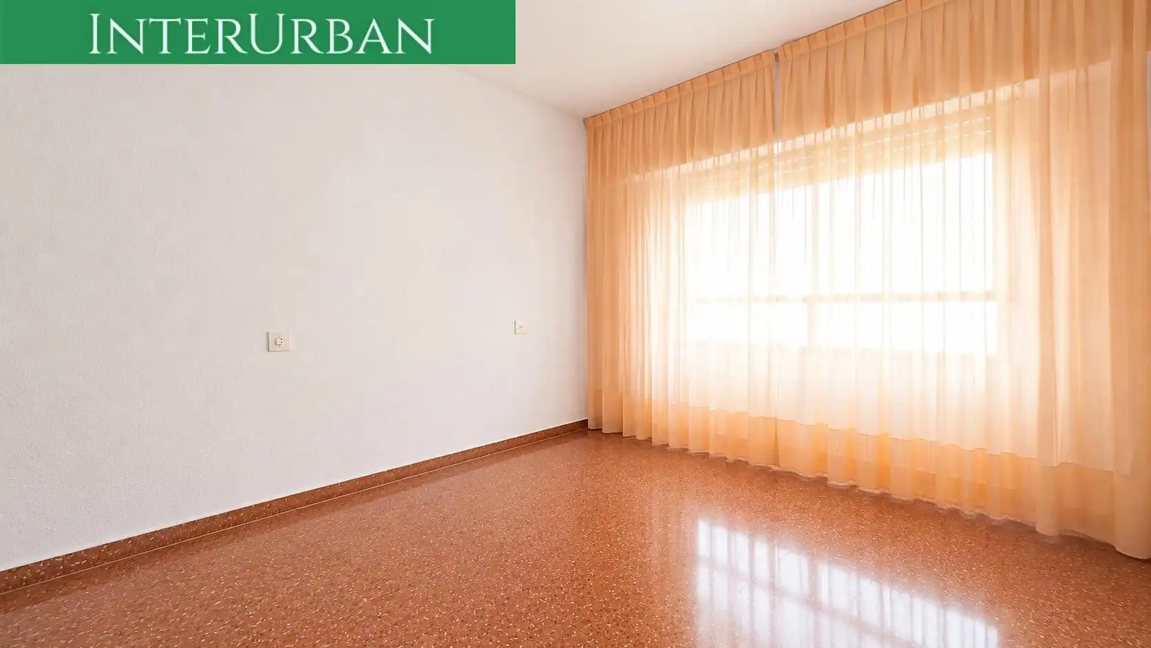 Habitación de Piso en venta en Llíria con Aire acondicionado, Calefacción y Balcón