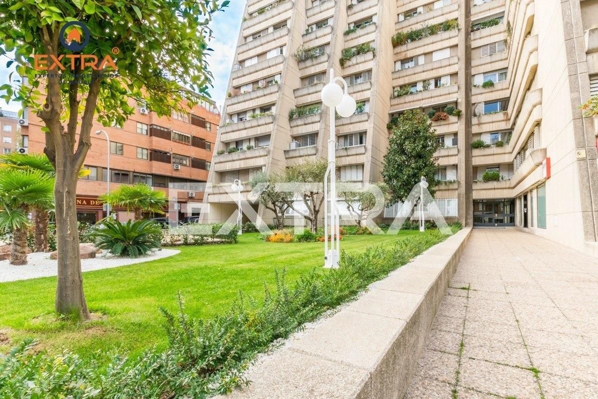 Vista exterior de Pis de lloguer en  Madrid Capital amb Aire condicionat, Calefacció i Balcó