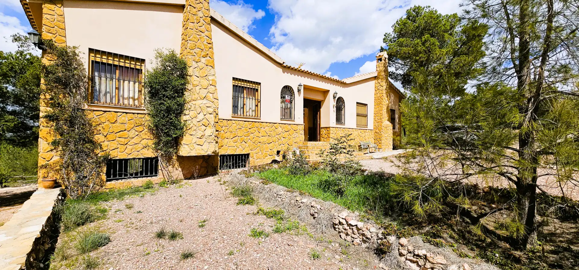Vista exterior de Casa o xalet en venda en Aledo amb Jardí privat, Terrassa i Traster