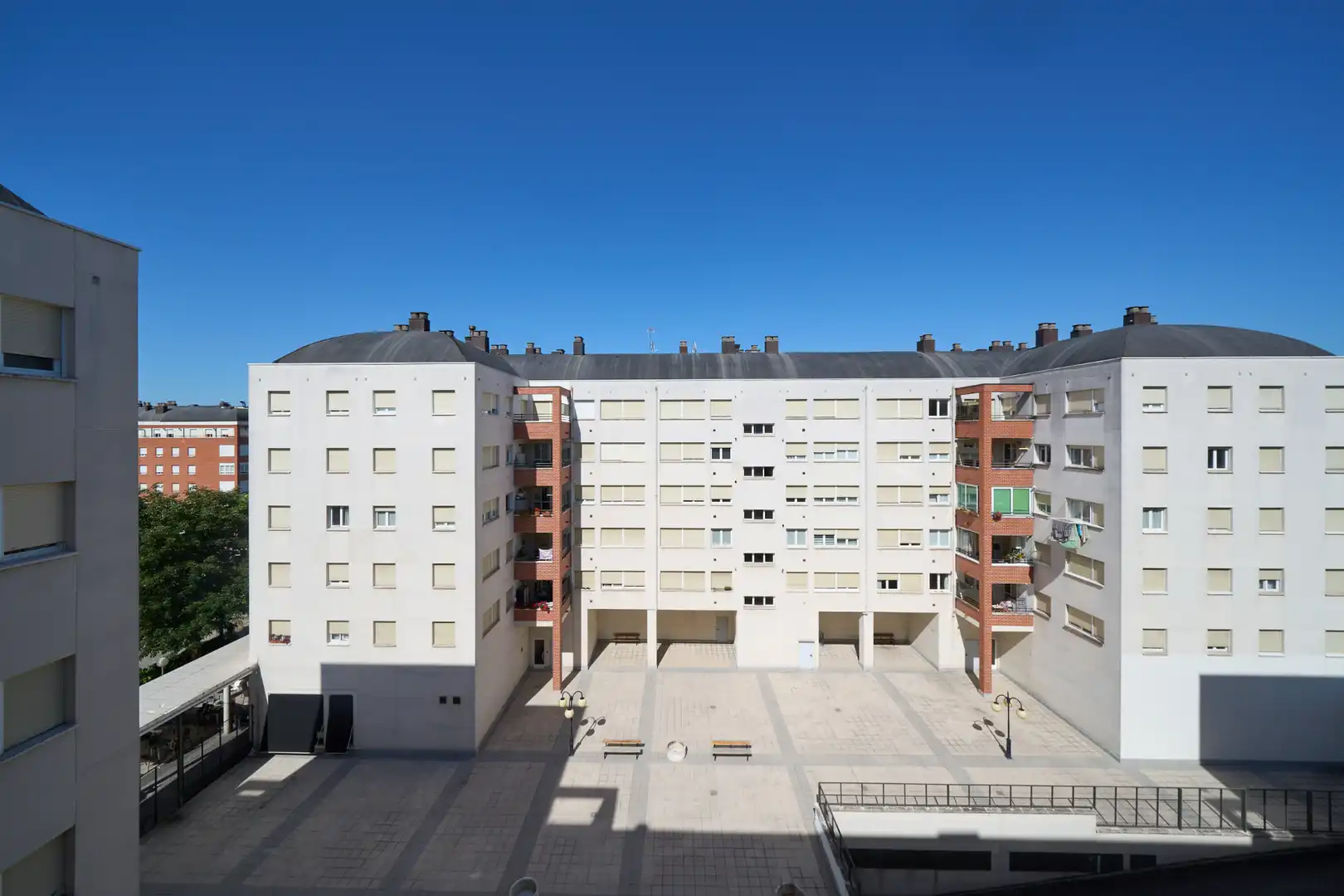 Vista exterior de Dúplex en venta en Vitoria - Gasteiz con Terraza, Trastero y Amueblado