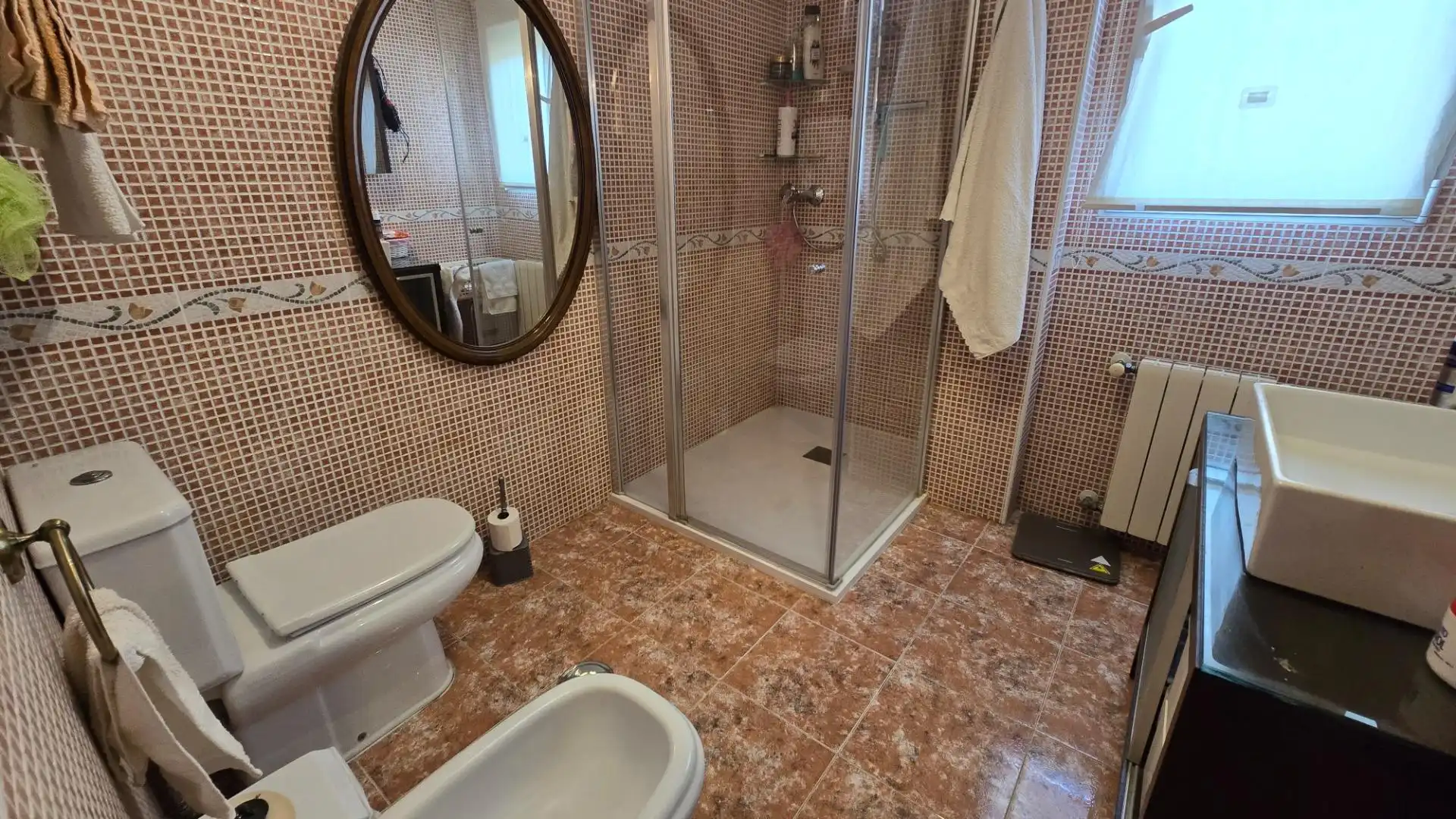 Baño de Casa o chalet en venta en Elda con Aire acondicionado, Jardín privado y Terraza