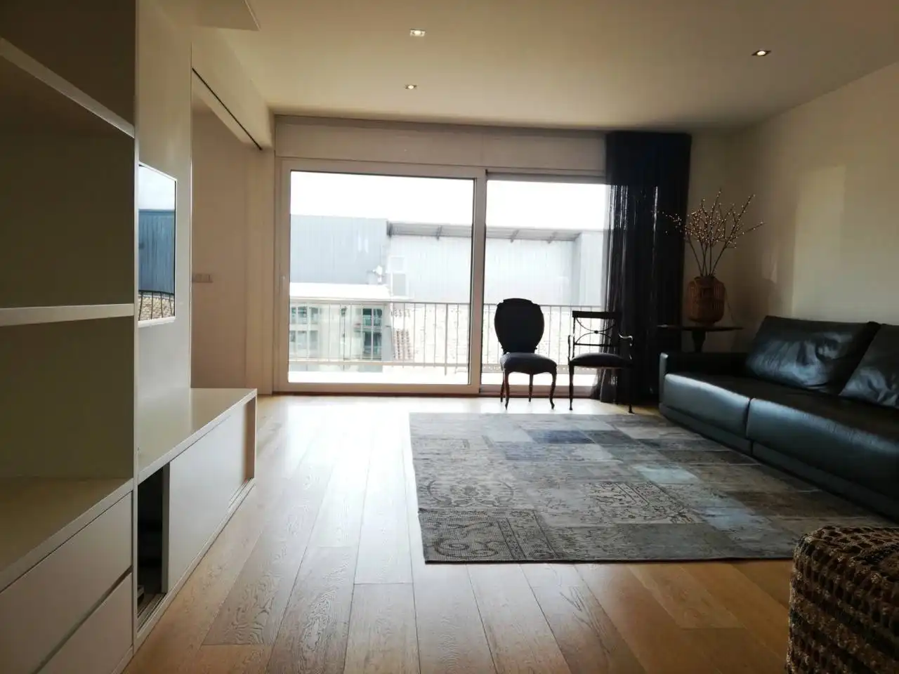 Sala de estar de Piso de alquiler en Girona Capital con Aire acondicionado, Calefacción y Balcón