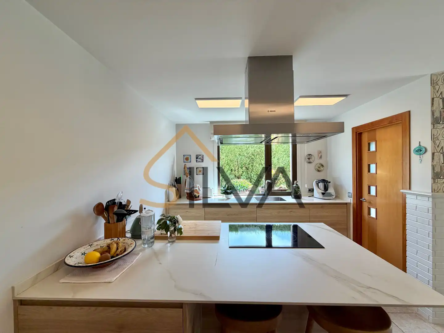 Cocina de Casa o chalet en venta en Oleiros con Calefacción, Jardín privado y Terraza