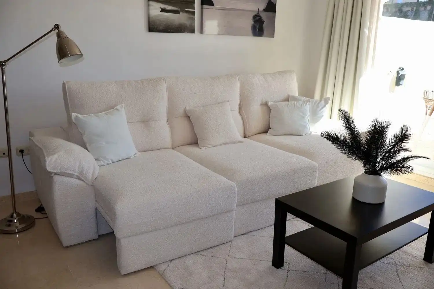 Sala d'estar de Àtic de lloguer en Marbella amb Aire condicionat, Calefacció i Terrassa