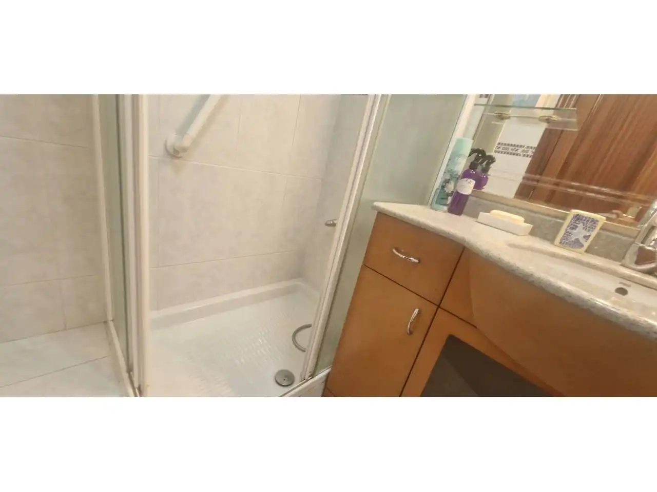 Bathroom of Flat for sale in  Logroño  with Heating, Terrace and Furnished