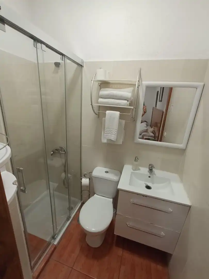 Baño de Piso para compartir en San Cristóbal de la Laguna