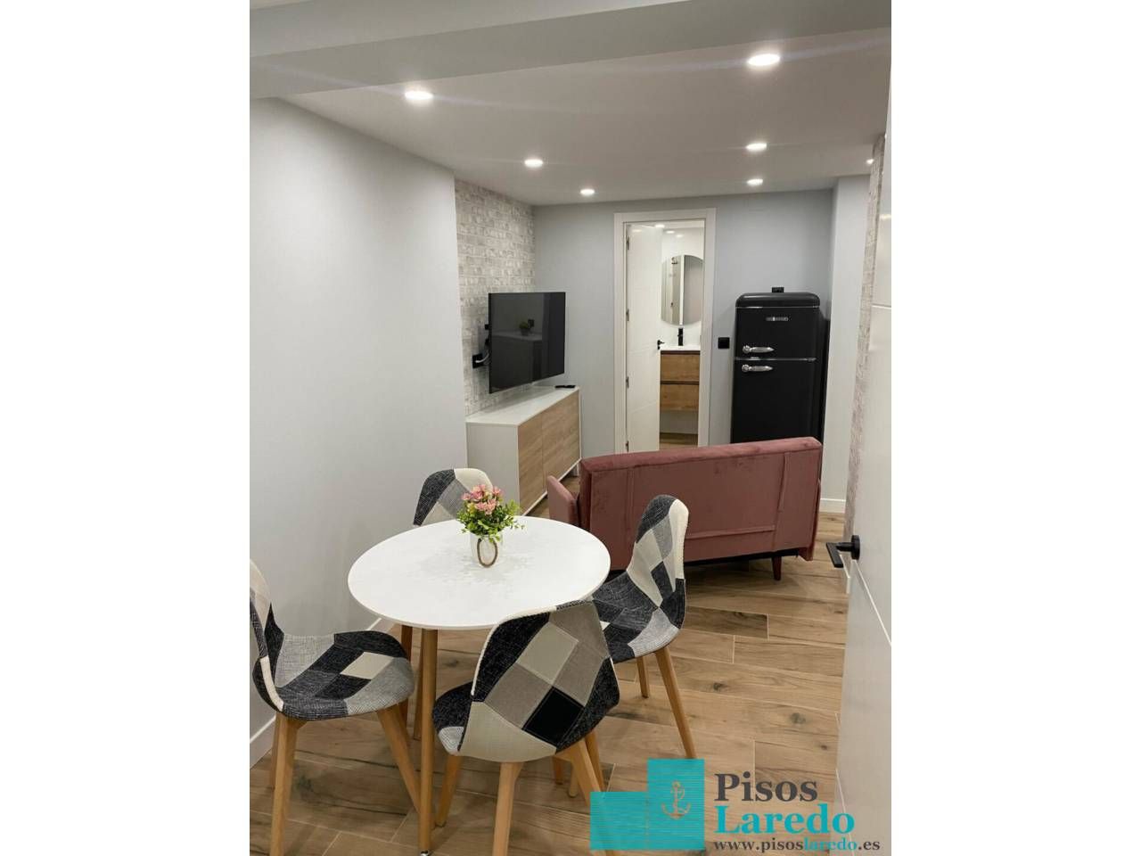 Flat for sale in Laredo  with Heating and Furnished