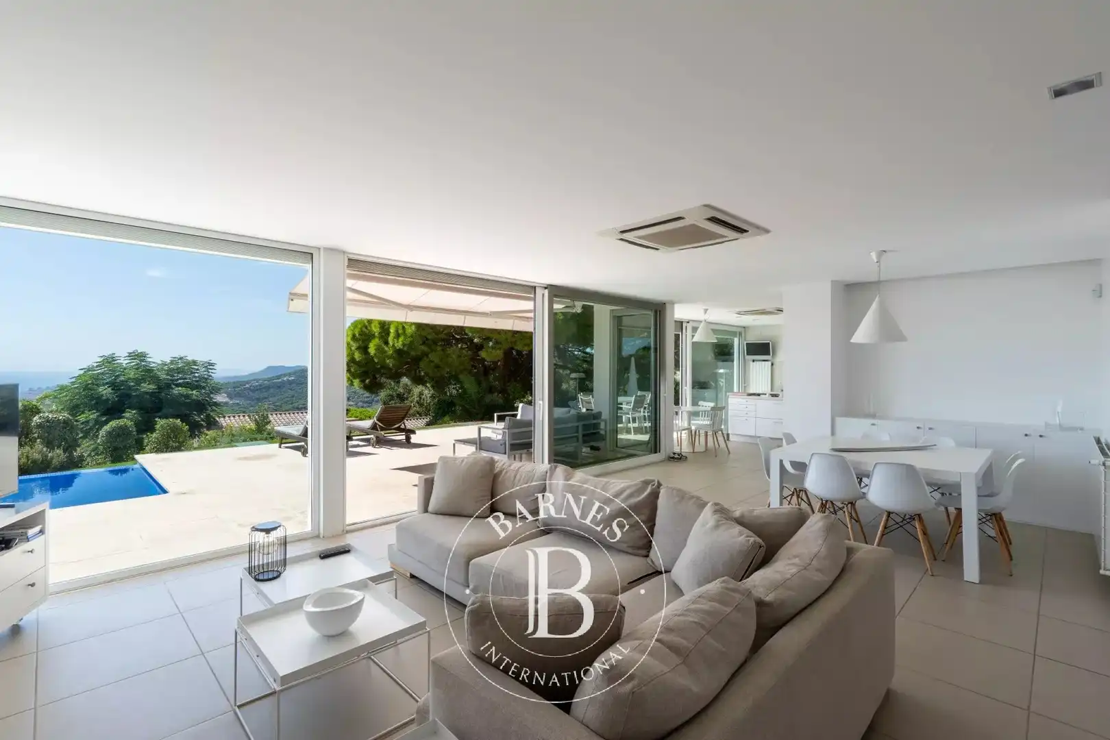 Wohnzimmer von Haus oder Chalet zum Verkauf in Sant Andreu de Llavaneres mit Klimaanlage, Heizung und Privatgarten