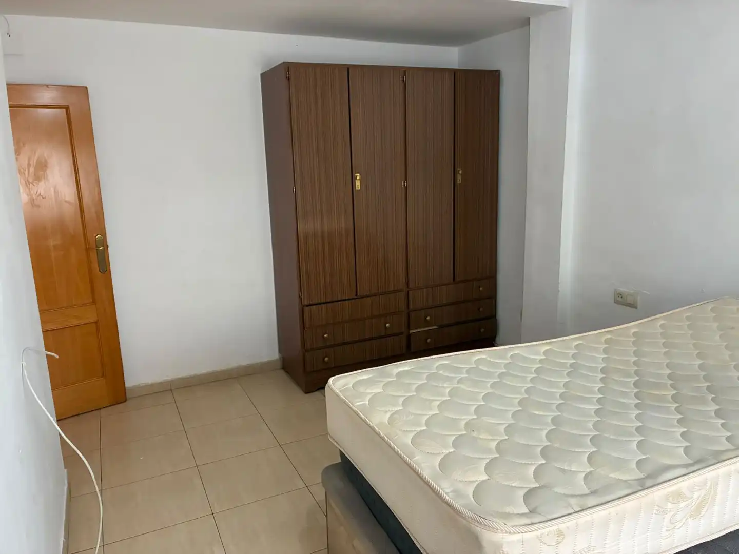 Habitación de Piso en venta en Albacete con Calefacción