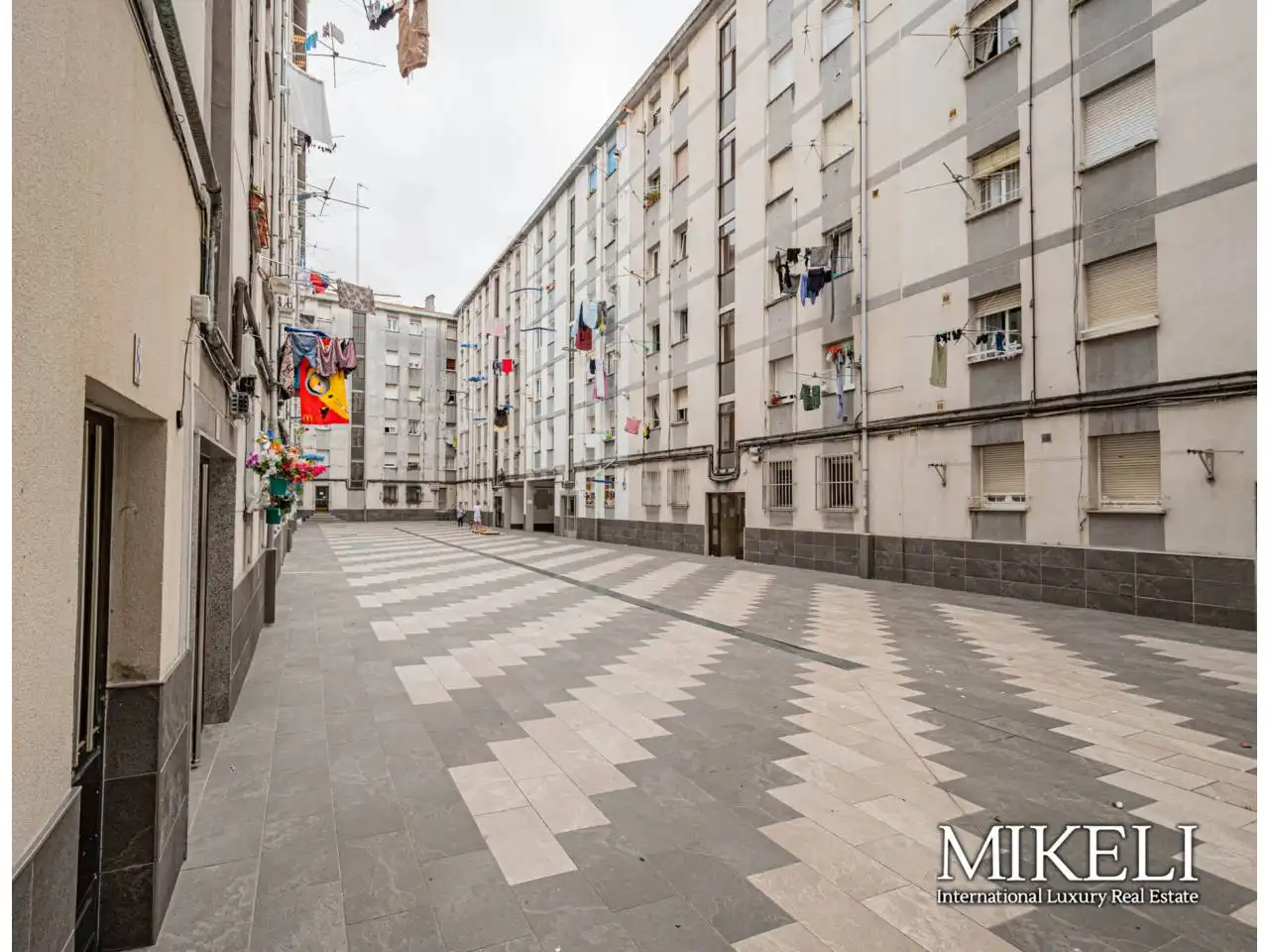 Exterior view of Flat for sale in Santander  with Alarm