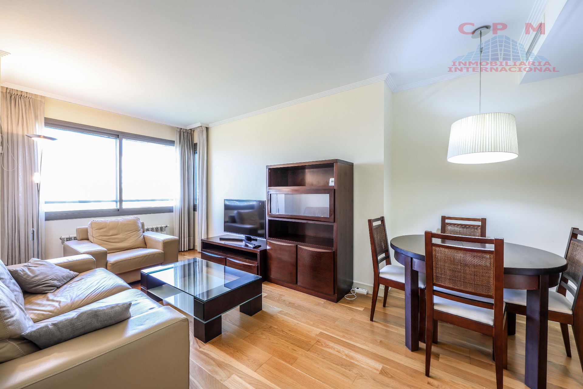 Sala d'estar de Pis de lloguer en  Madrid Capital amb Aire condicionat, Calefacció i Parquet