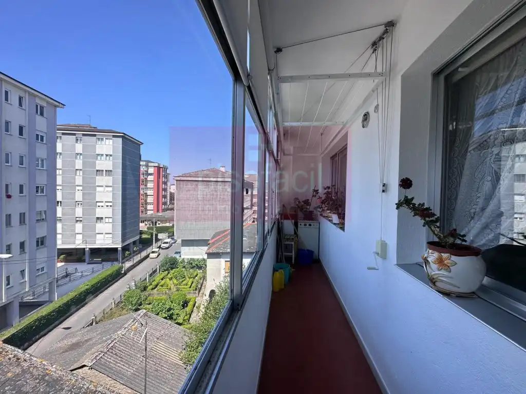 Vista exterior de Piso en venta en Lugo