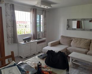 Sala d'estar de Dúplex de lloguer en San Bartolomé de Tirajana amb Aire condicionat