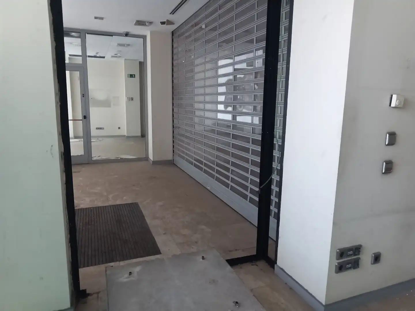 Local comercial en venta en Ronda Ciruela, imagen 4