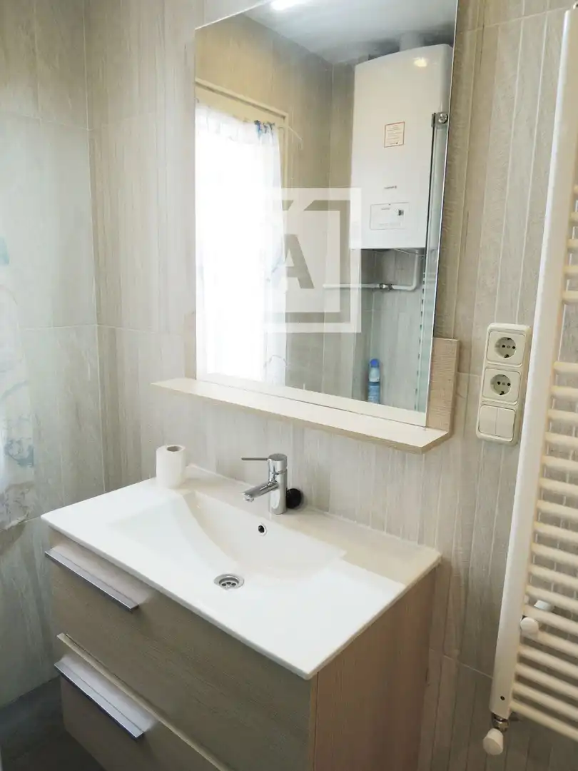 Baño de Piso de alquiler en Madrid con Aire acondicionado y Calefacción