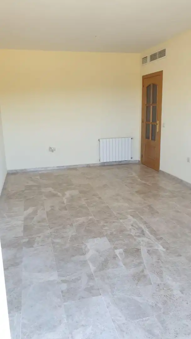 Piso con ascensor en venta en Maria Auxiliadora - Barriada de Llera, imagen 11